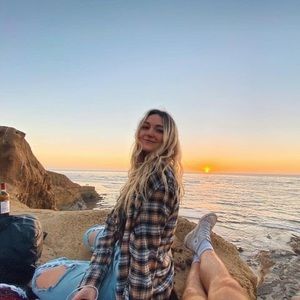 Meet your Posher, Julia